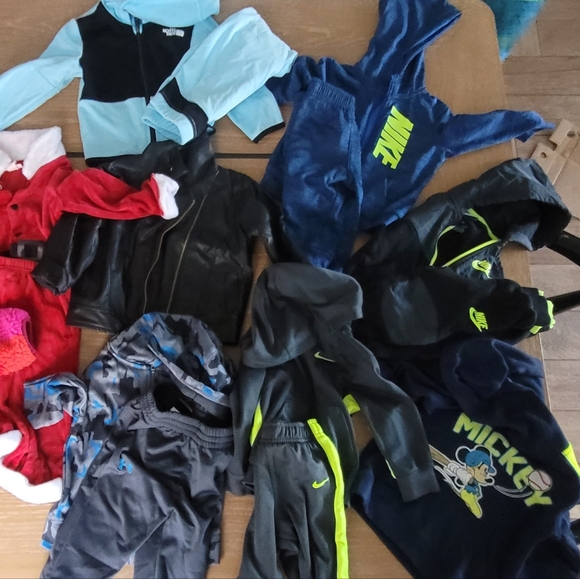 Matching Sets 12mo - Picture 3 of 6